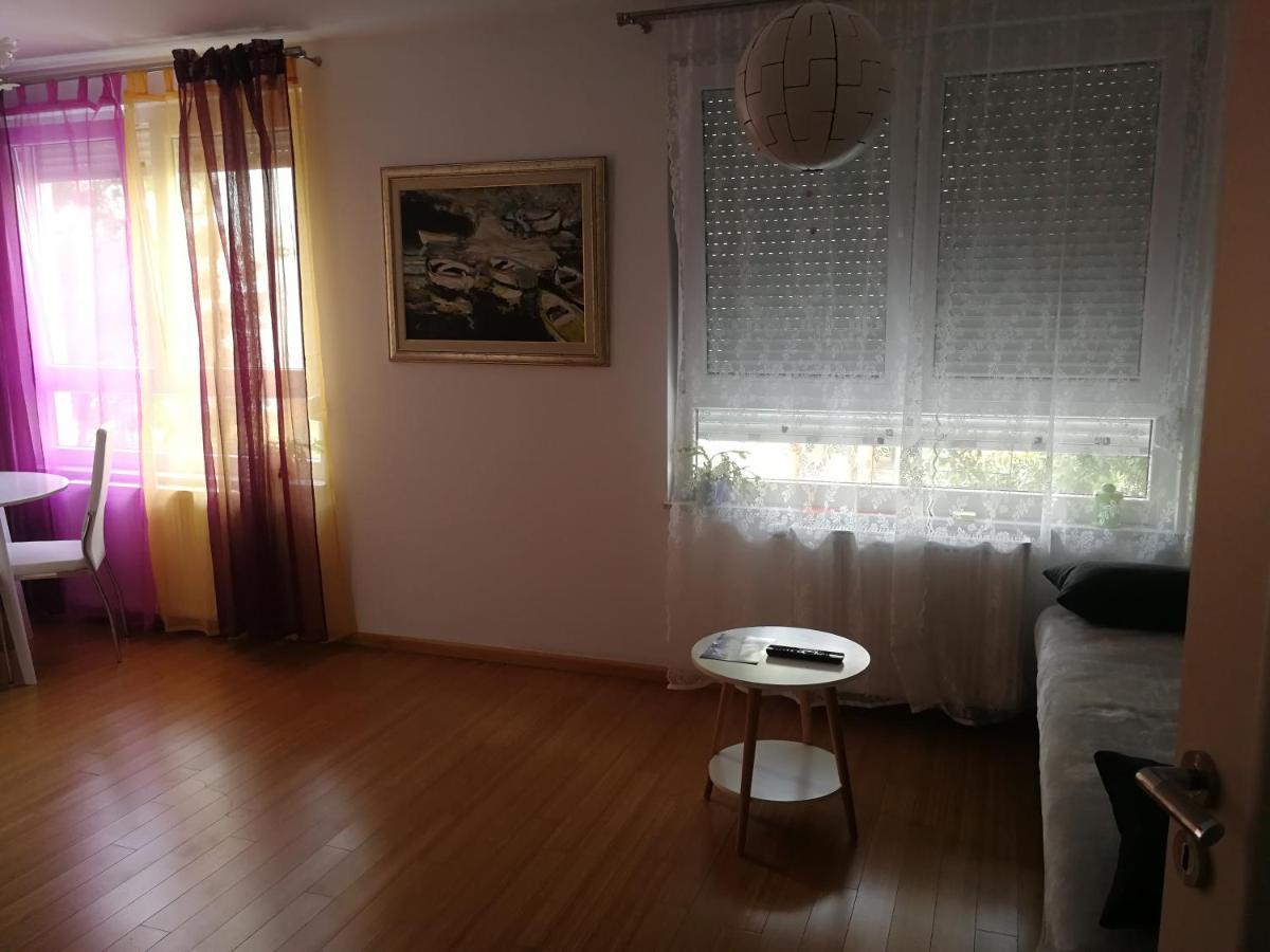 Appartement Iver Apartman à Sesvete Extérieur photo